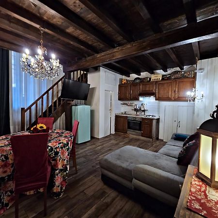 Residenza Saragozza Nuovo Stile Gipsy 2025 ! Apartment Bologna Bagian luar foto