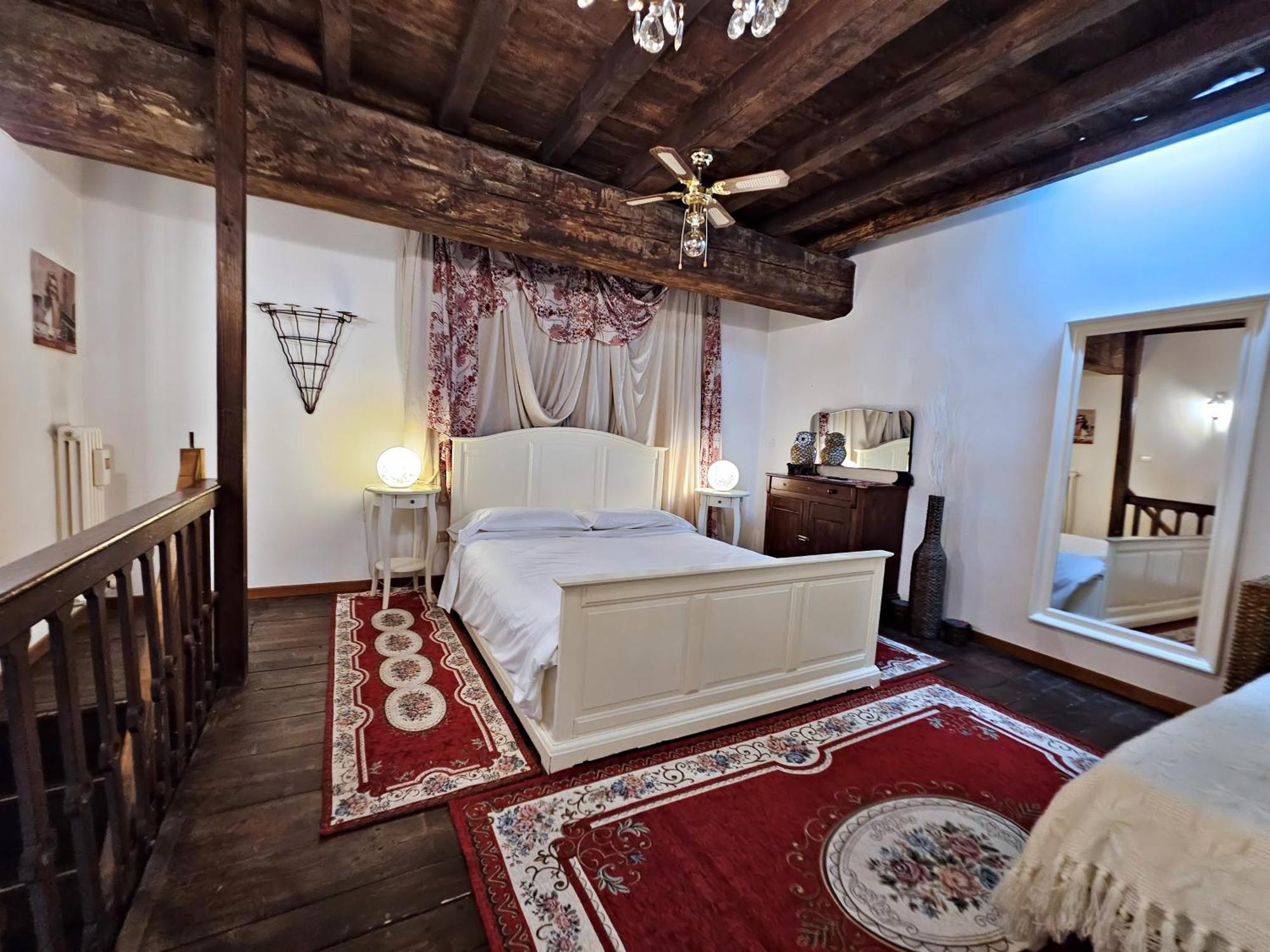 Residenza Saragozza Nuovo Stile Gipsy 2025 ! Apartment Bologna Bagian luar foto